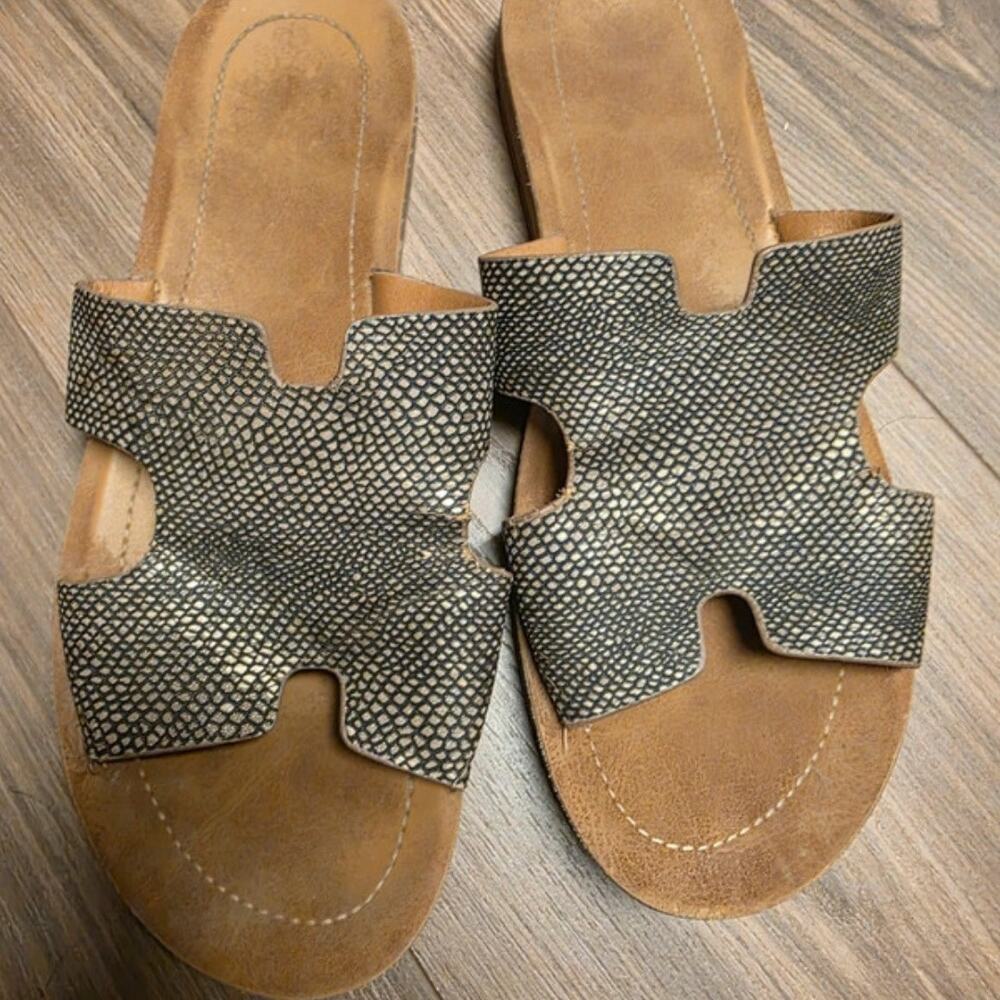 Corkys USA Women’s Size 8 Slide Sandals Black Cream Reptile Snakeskin H Cutout
